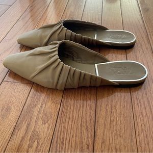 Zara, Sz 37 Ruched Flats